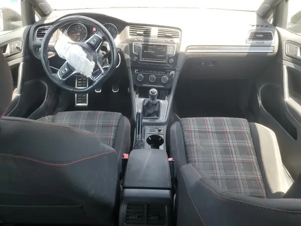 3VWYT7AU2GM006133 2016 VOLKSWAGEN GTI - Image 8