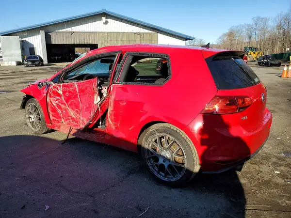 3VWYT7AU6GM002358 2016 VOLKSWAGEN GTI - Image 2