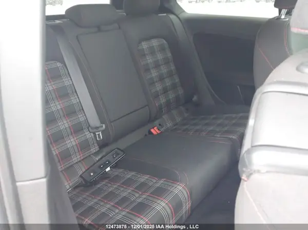 3VWYT7AU6HM058642 2017 VOLKSWAGEN GTI - Image 8