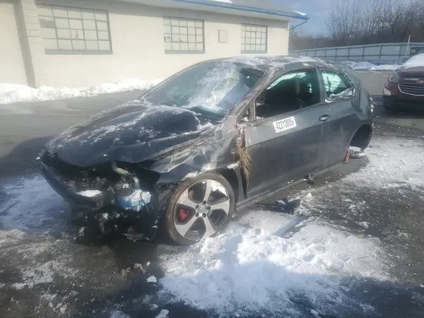 3VWYT7AU7GM050497 2016 VOLKSWAGEN GTI - Image 1