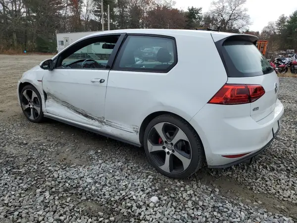 3VWYT7AU8GM012714 2016 VOLKSWAGEN GTI - Image 2