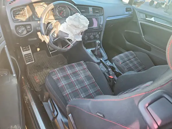 3VWYT7AUXGM025402 2016 VOLKSWAGEN GTI - Image 8