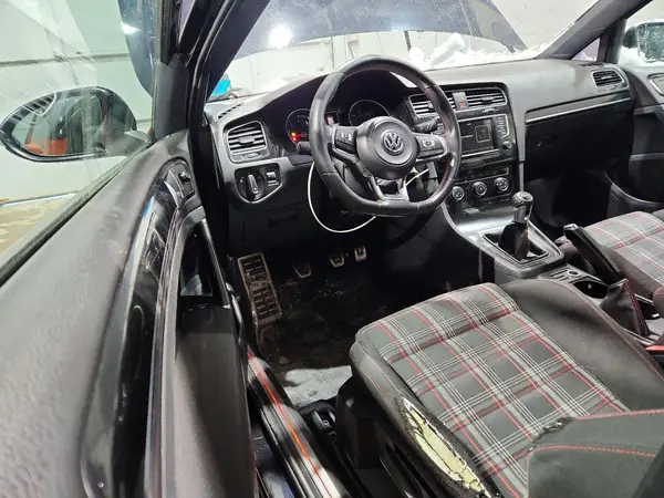 3VWYT7AUXGM055970 2016 VOLKSWAGEN GTI - Image 8