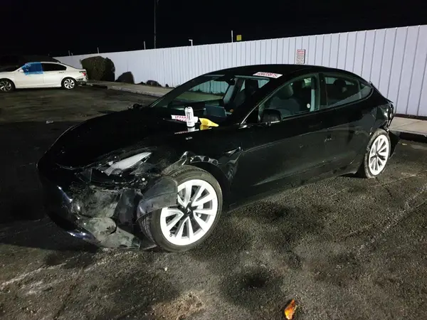 415409 2023 TESLA MODEL 3