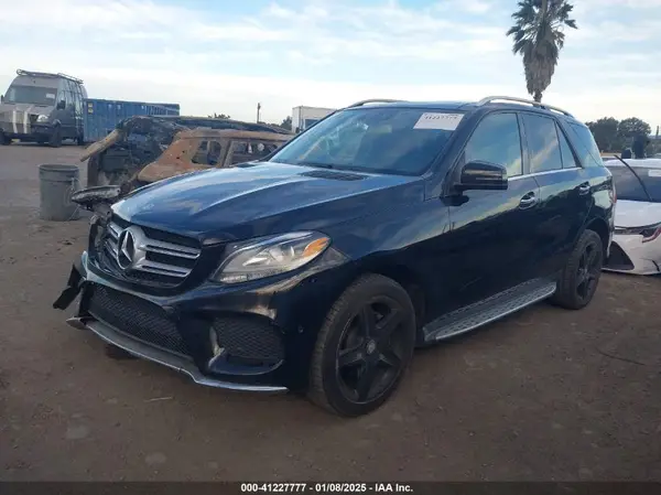 4JGDA5GB0GA637019 2016 MERCEDES-BENZ GLE - Image 2
