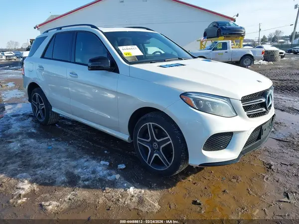 4JGDA5GB0KB205243 2019 MERCEDES-BENZ GLE - Image 1
