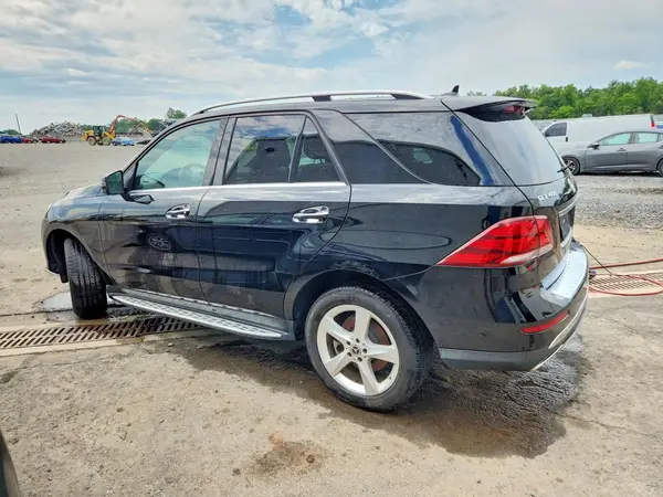 4JGDA5GB0KB210040 2019 MERCEDES-BENZ GLE - Image 2