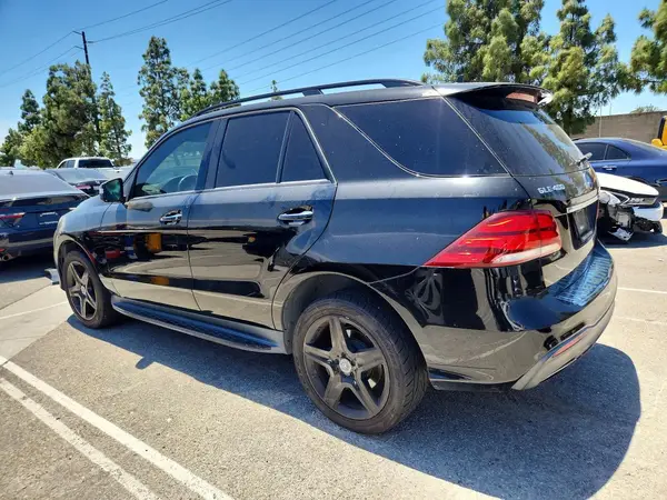 4JGDA5GB1HA863930 2017 MERCEDES-BENZ GLE - Image 2