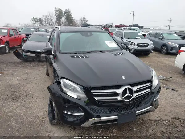 4JGDA5GB1KB204215 2019 MERCEDES-BENZ GLE - Image 1