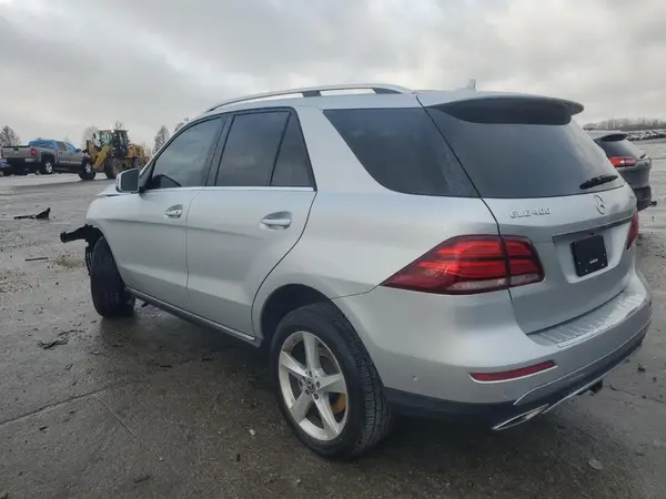 4JGDA5GB1KB215389 2019 MERCEDES-BENZ GLE - Image 2
