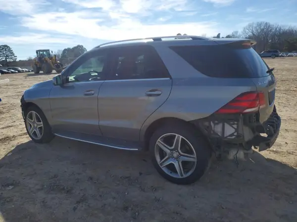 4JGDA5GB2GA742631 2016 MERCEDES-BENZ GLE - Image 2