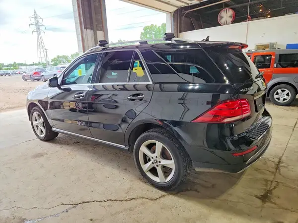 4JGDA5GB2KB217295 2019 MERCEDES-BENZ GLE - Image 2