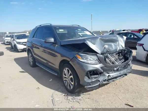 4JGDA5GB3KB212073 2019 MERCEDES-BENZ GLE - Image 1