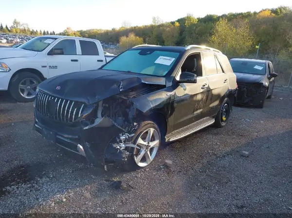 4JGDA5GB3KB215345 2019 MERCEDES-BENZ GLE - Image 2