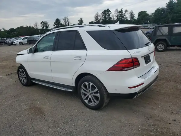 4JGDA5GB3KB217340 2019 MERCEDES-BENZ GLE - Image 2