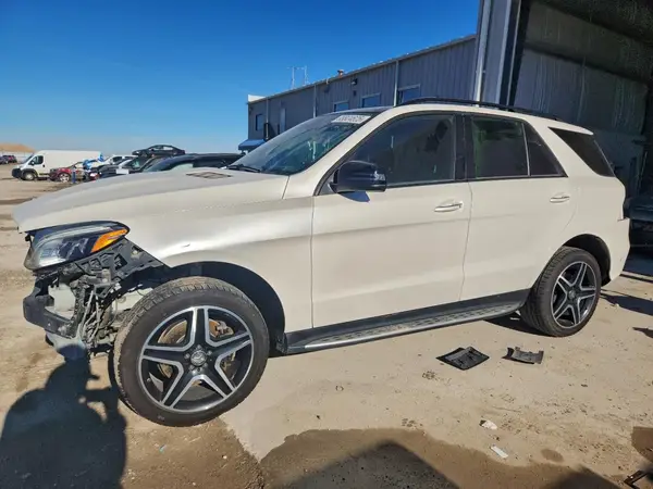 4JGDA5GB4HA862772 2017 MERCEDES-BENZ GLE - Image 1