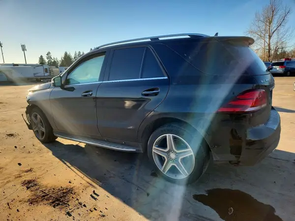4JGDA5GB4HA868944 2017 MERCEDES-BENZ GLE - Image 2