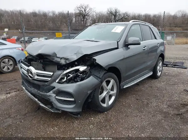 4JGDA5GB4KB208419 2019 MERCEDES-BENZ GLE - Image 2