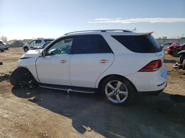 4JGDA5GB5KB206405 2019 MERCEDES-BENZ GLE - Image 2
