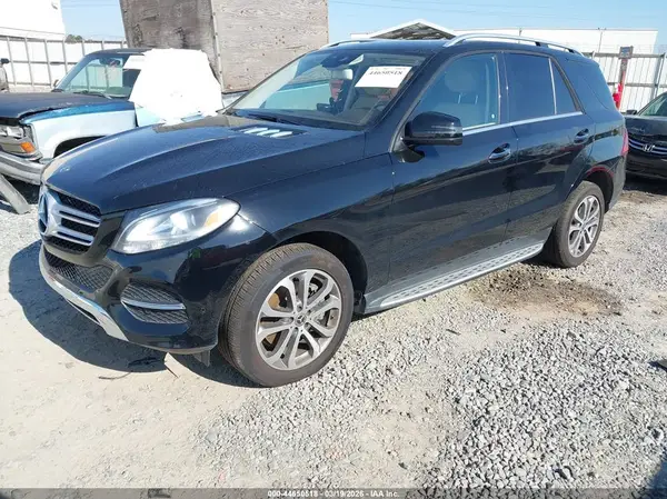 4JGDA5GB5KB217467 2019 MERCEDES-BENZ GLE - Image 2