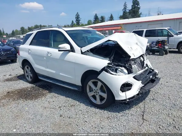 4JGDA5GB6KB215386 2019 MERCEDES-BENZ GLE - Image 1