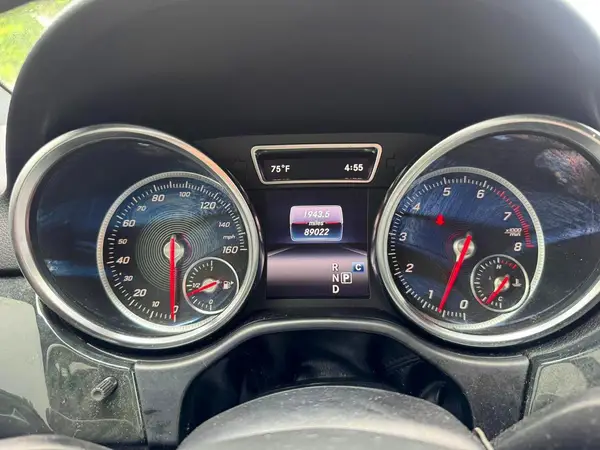 4JGDA5GB8KB204597 2019 MERCEDES-BENZ GLE - Image 8