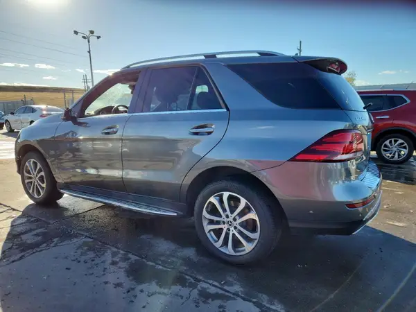 4JGDA5GB8KB217561 2019 MERCEDES-BENZ GLE - Image 2