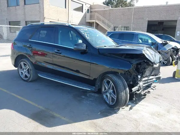 4JGDA5GB9HA887876 2017 MERCEDES-BENZ GLE - Image 1