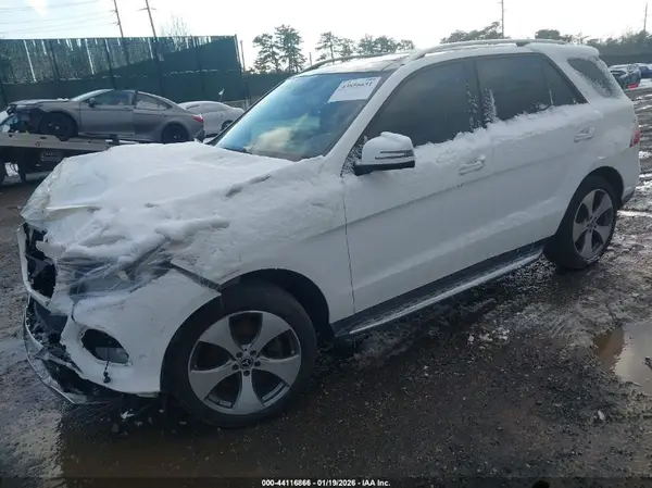 4JGDA5GB9KB205676 2019 MERCEDES-BENZ GLE - Image 2