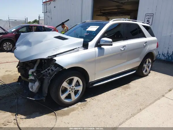 4JGDA5GB9KB205872 2019 MERCEDES-BENZ GLE - Image 2