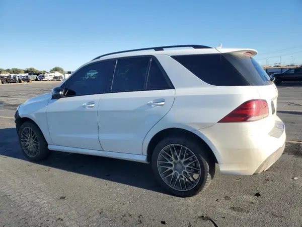 4JGDA5GBXGA798736 2016 MERCEDES-BENZ GLE - Image 2