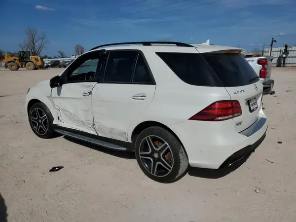 4JGDA5GBXHA818209 2017 MERCEDES-BENZ GLE - Image 2
