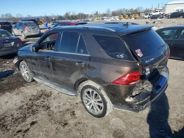 4JGDA5HB0GA633437 2016 MERCEDES-BENZ GLE - Image 2