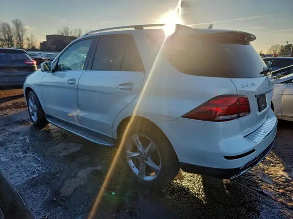 4JGDA5HB0GA706094 2016 MERCEDES-BENZ GLE - Image 2