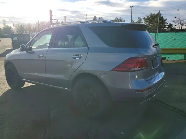 4JGDA5HB0GA706628 2016 MERCEDES-BENZ GLE - Image 2