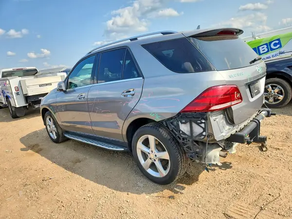4JGDA5HB0GA716088 2016 MERCEDES-BENZ GLE - Image 2