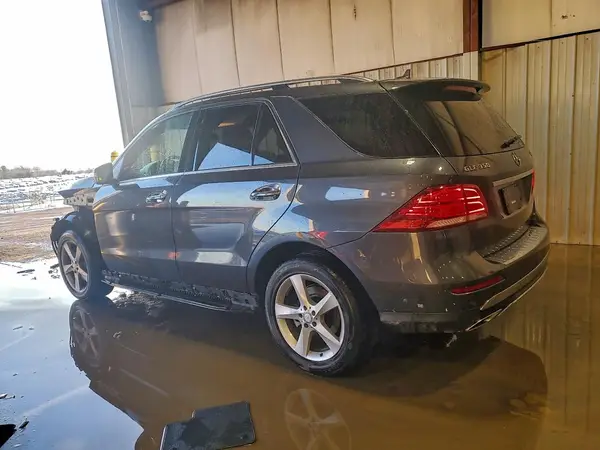 4JGDA5HB0GA731643 2016 MERCEDES-BENZ GLE - Image 2