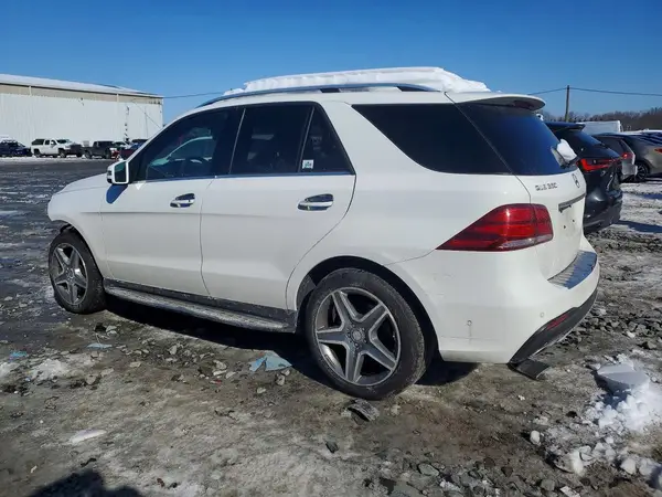 4JGDA5HB0GA734235 2016 MERCEDES-BENZ GLE - Image 2
