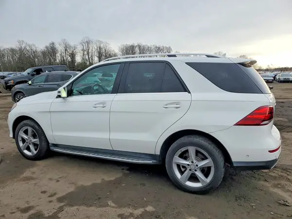 4JGDA5HB0GA745607 2016 MERCEDES-BENZ GLE - Image 2