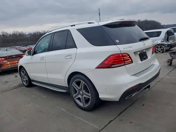 4JGDA5HB0HA819089 2017 MERCEDES-BENZ GLE - Image 2