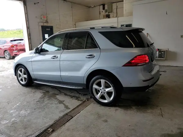 4JGDA5HB0HA871838 2017 MERCEDES-BENZ GLE - Image 2