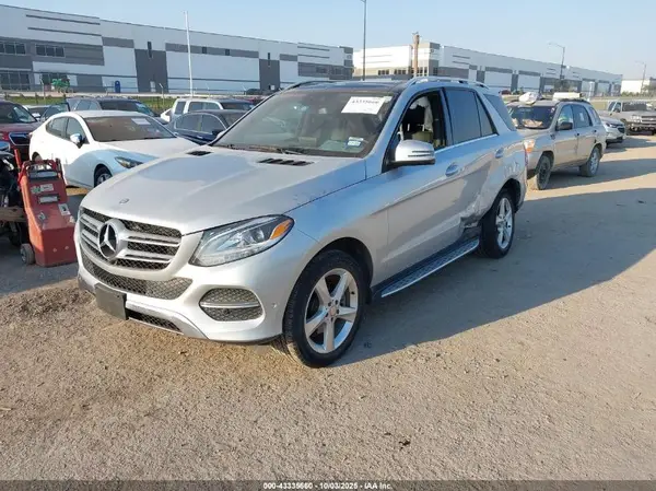 4JGDA5HB0HA897520 2017 MERCEDES-BENZ GLE - Image 2