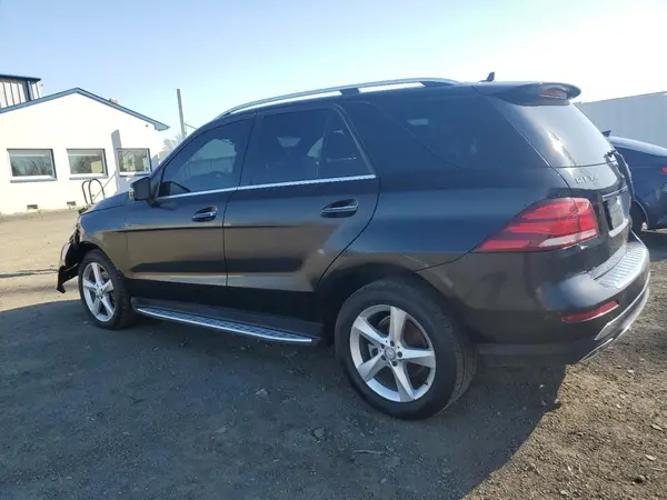 4JGDA5HB0HA899039 2017 MERCEDES-BENZ GLE - Image 2