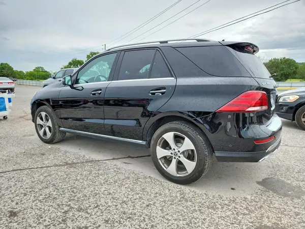 4JGDA5HB0HA931620 2017 MERCEDES-BENZ GLE - Image 2