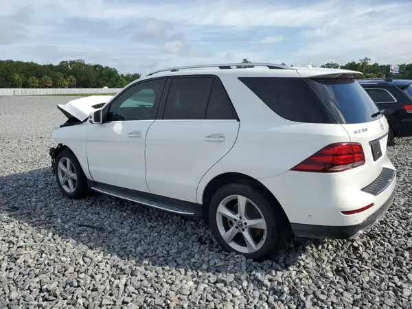 4JGDA5HB0JB001801 2018 MERCEDES-BENZ GLE - Image 2