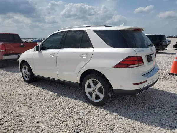 4JGDA5HB0JB042140 2018 MERCEDES-BENZ GLE - Image 2