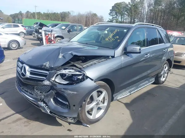 4JGDA5HB0JB049234 2018 MERCEDES-BENZ GLE - Image 2