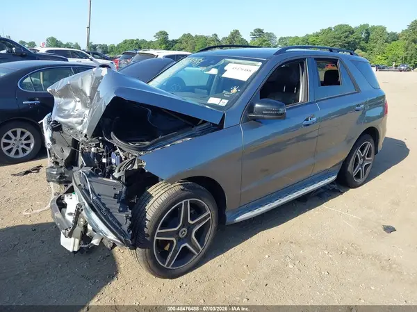 4JGDA5HB0JB074022 2018 MERCEDES-BENZ GLE - Image 2