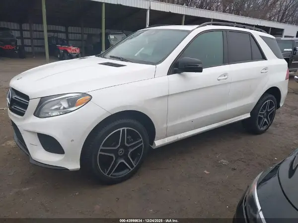 4JGDA5HB0JB078300 2018 MERCEDES-BENZ GLE - Image 2