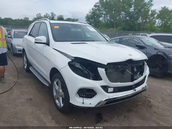 4JGDA5HB0JB097977 2018 MERCEDES-BENZ GLE - Image 1